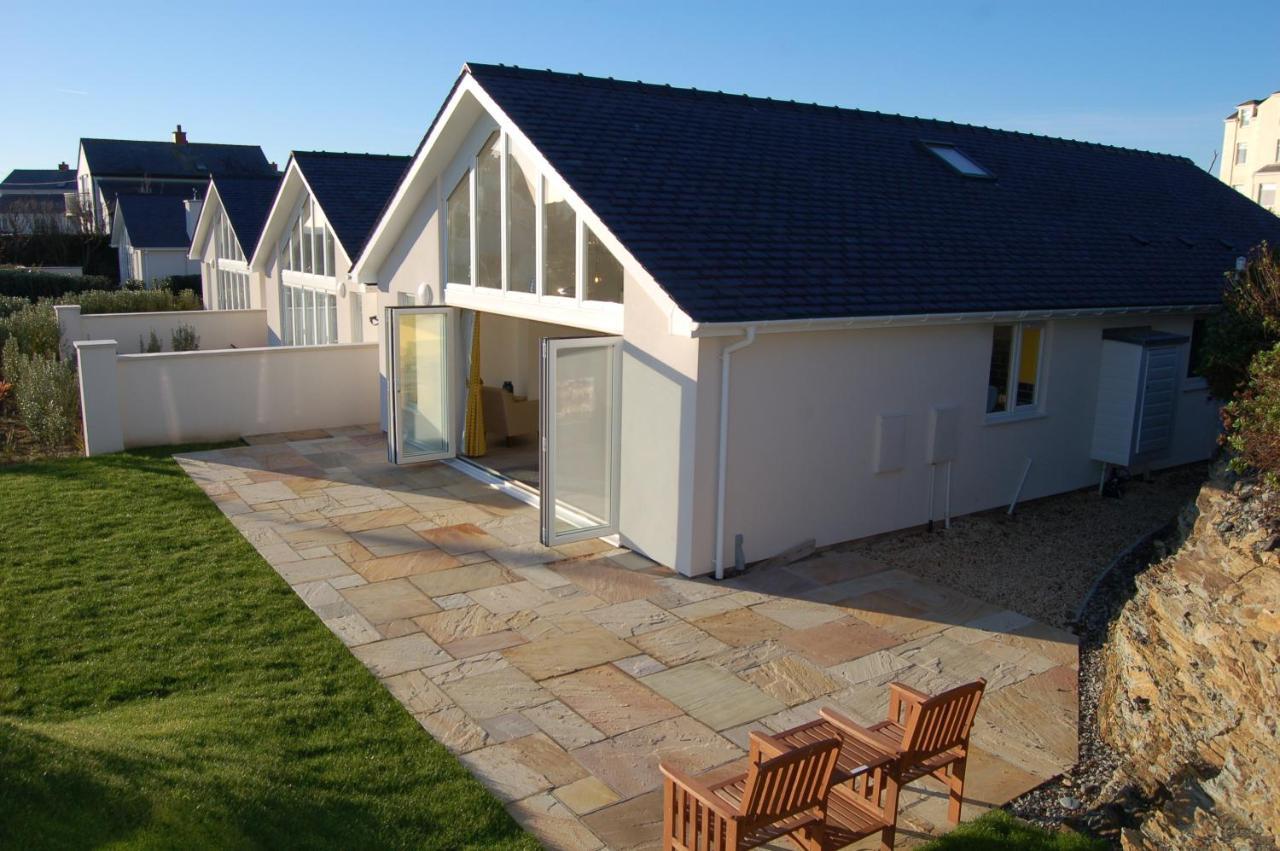 Beautiful, Modern Villa 5 Mins Walk From The Stunning Bay At Trearddur Holyhead Zewnętrze zdjęcie